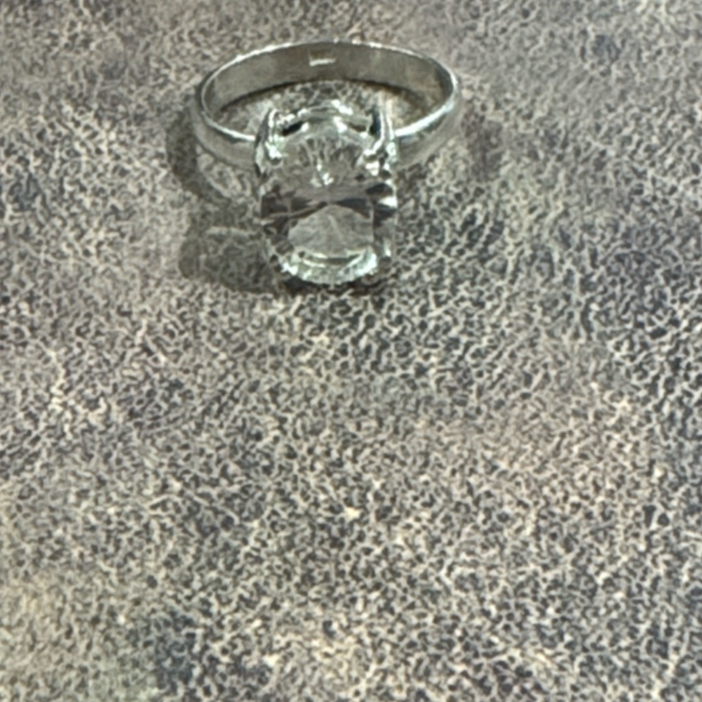 Round Silver Cz Solitaire Ring - image 7